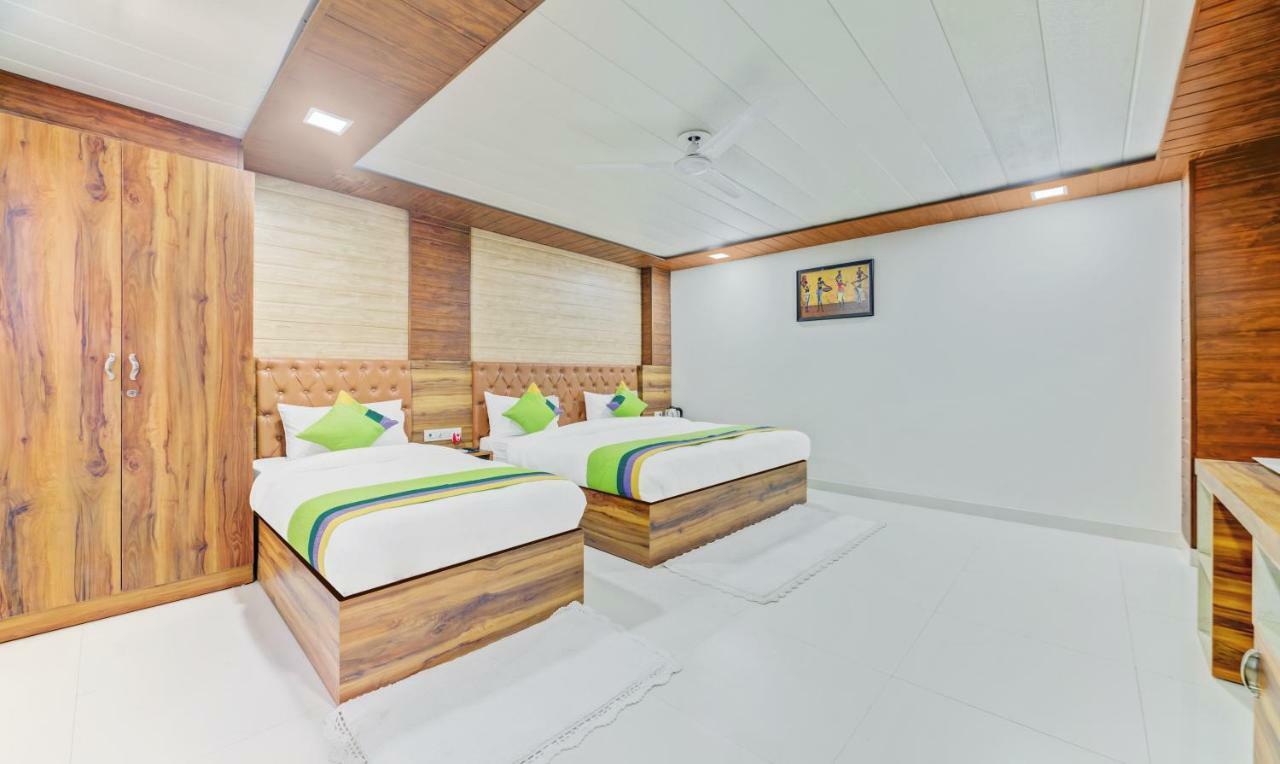 Hotel Nysha Palace Near Igi Airport Yeni Delhi Dış mekan fotoğraf