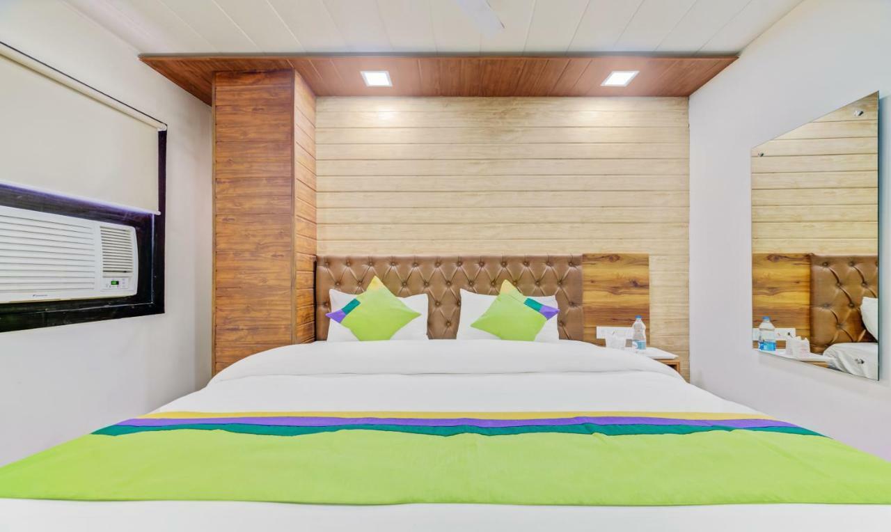 Hotel Nysha Palace Near Igi Airport Yeni Delhi Dış mekan fotoğraf