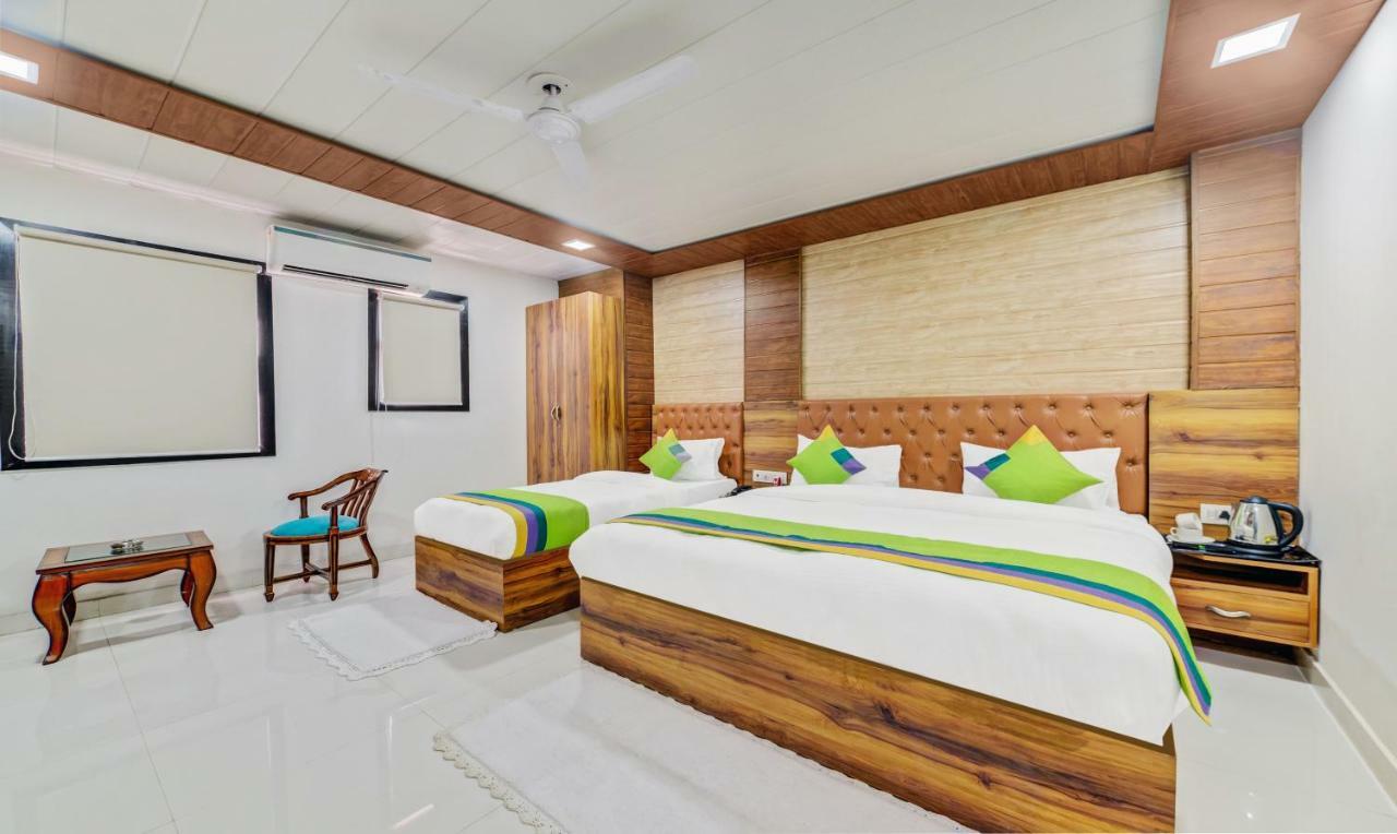 Hotel Nysha Palace Near Igi Airport Yeni Delhi Dış mekan fotoğraf