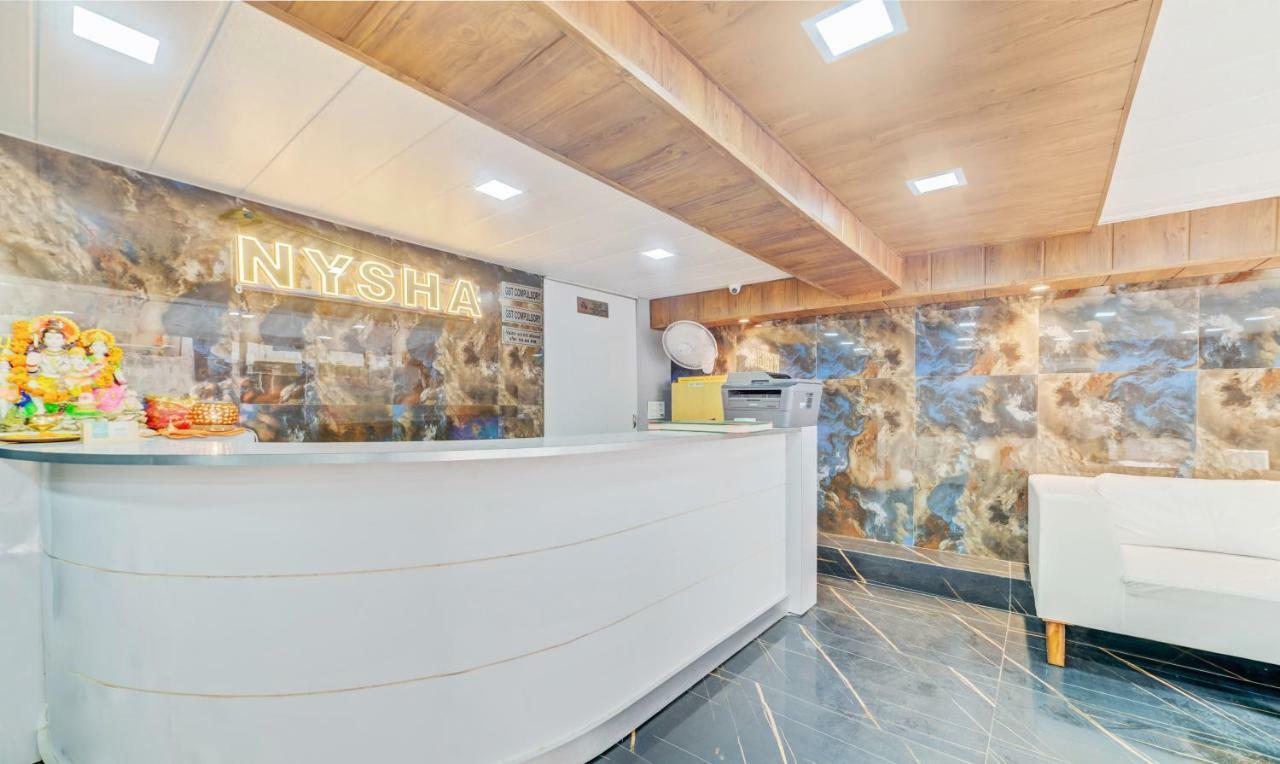 Hotel Nysha Palace Near Igi Airport Yeni Delhi Dış mekan fotoğraf