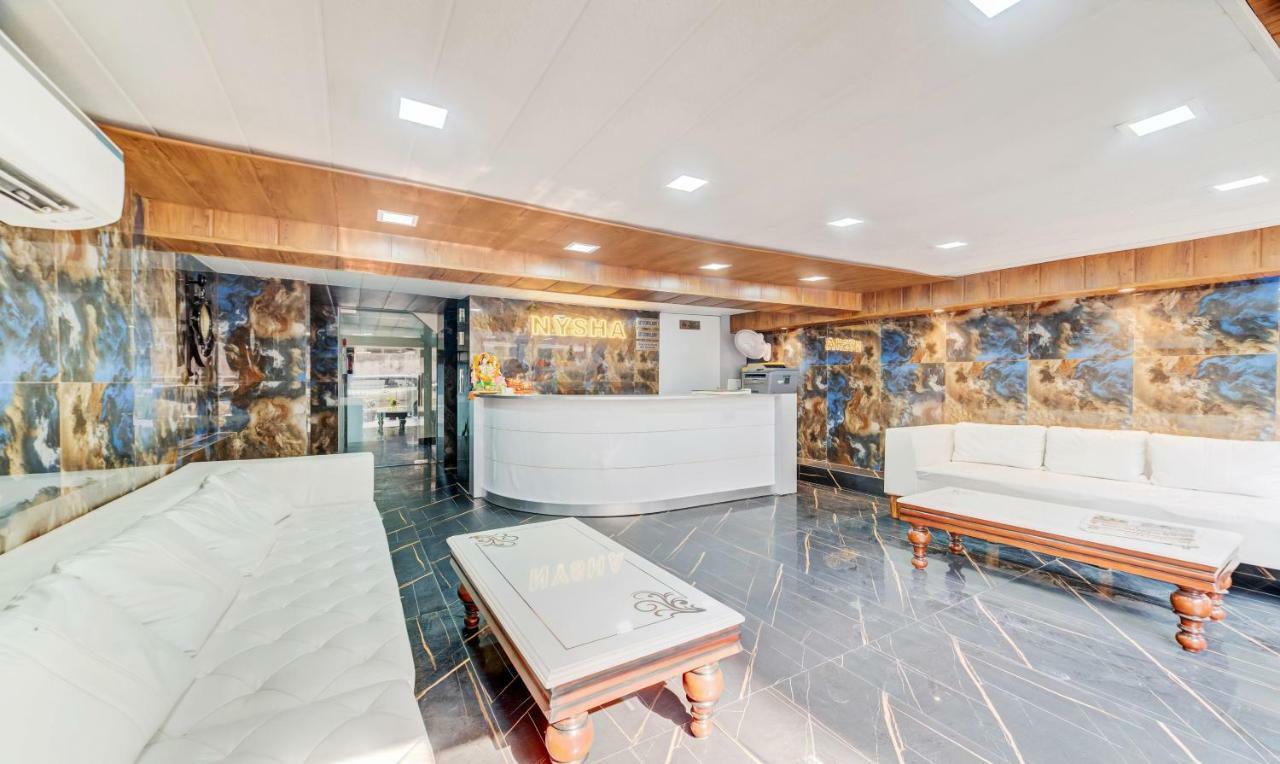 Hotel Nysha Palace Near Igi Airport Yeni Delhi Dış mekan fotoğraf